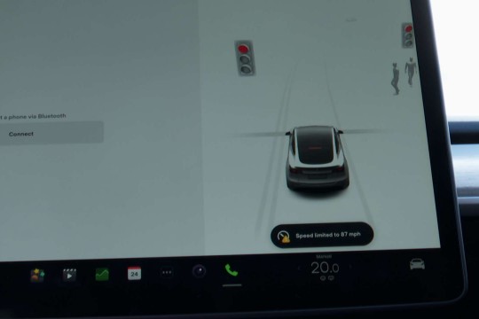 Tesla Model Y Hatchback Performance